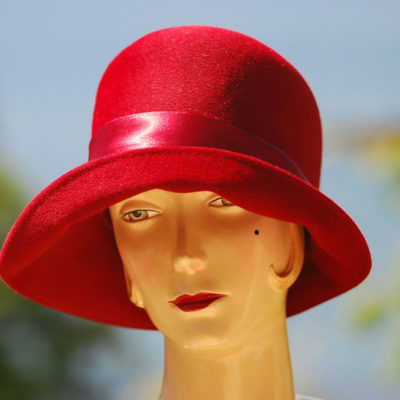 1960's Crimson Wool hat WIth Satin Accents