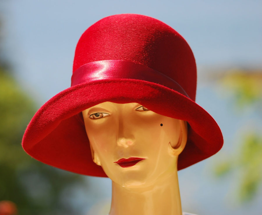 1960's Crimson Wool hat WIth Satin Accents