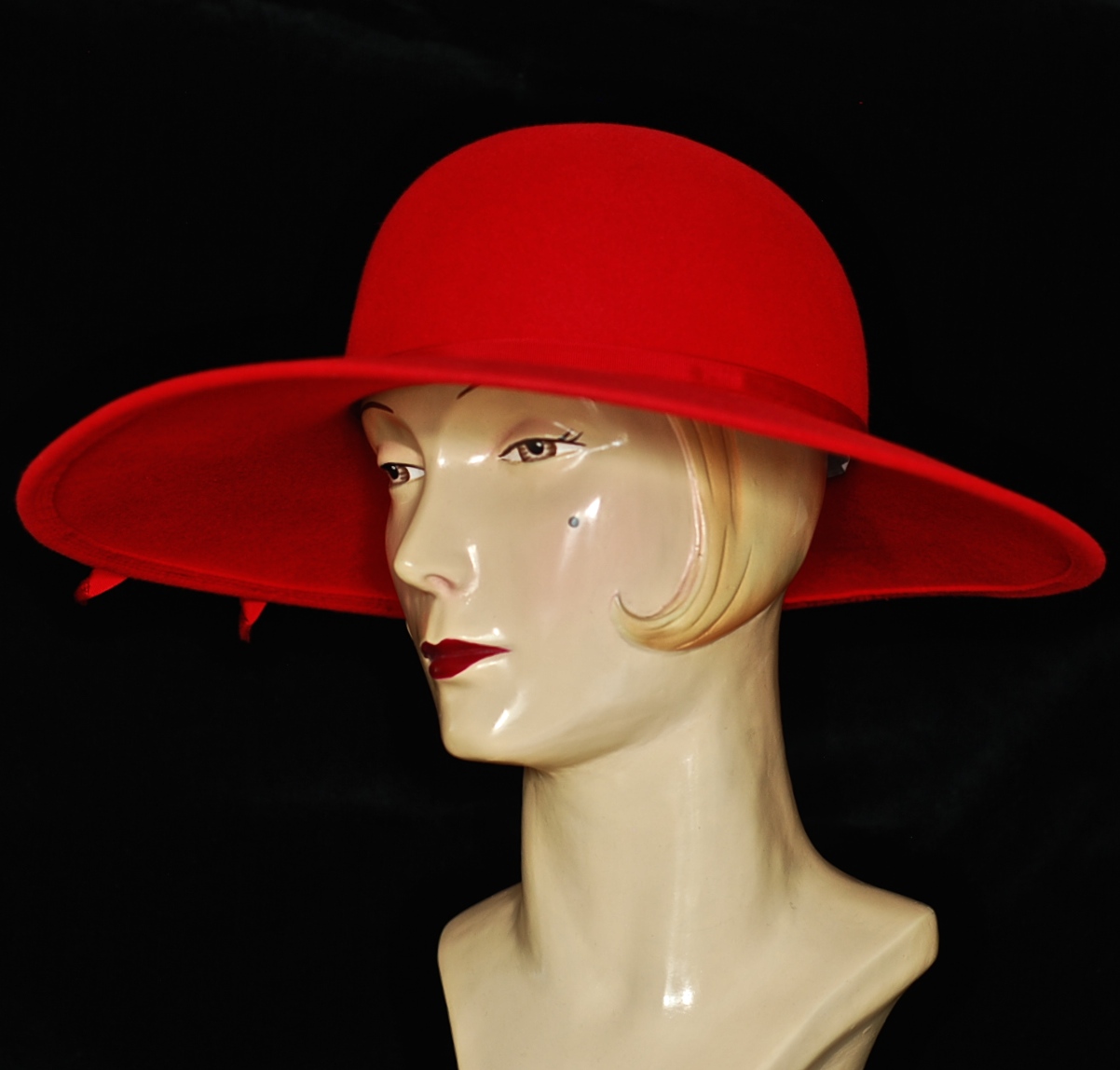Georgette 1960’s Wide Brimmed Red Hat | QUIET WEST