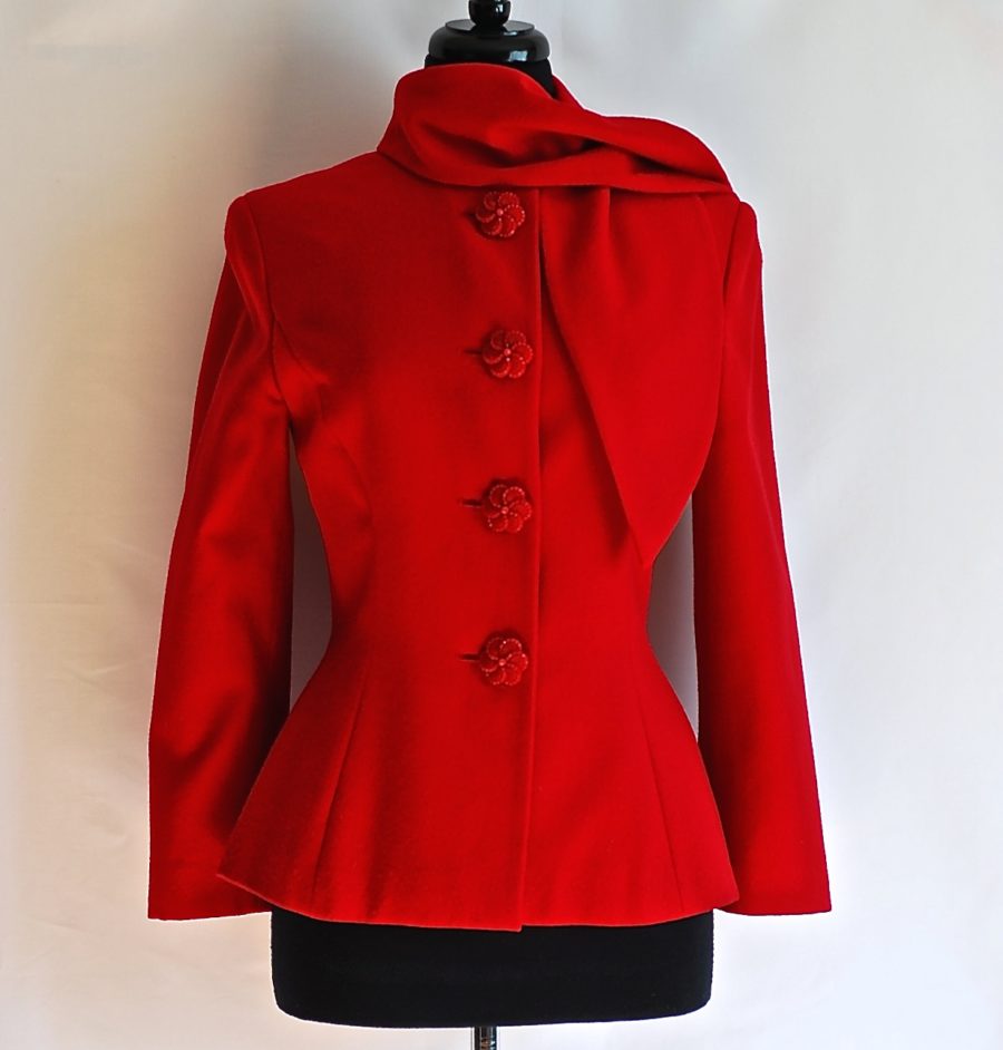 Gianluca Gabrielli red wool blazer with big floral buttons and tie at neck, made in Italy
