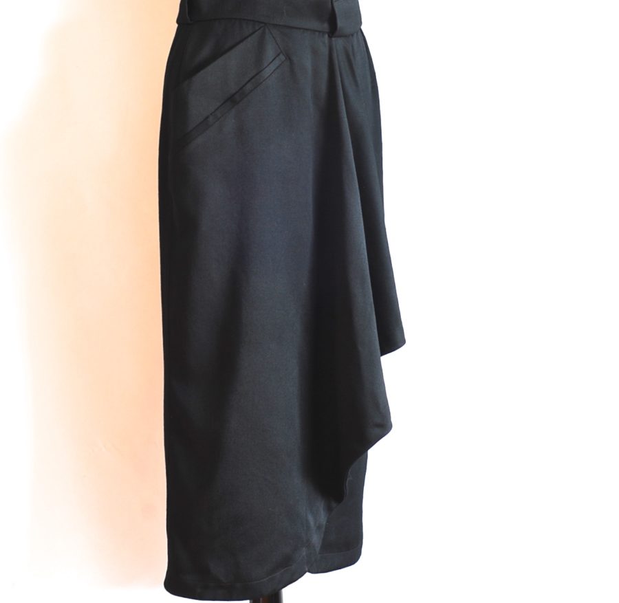 Byblos black wool midi skirt with front ruffle, made in Italy