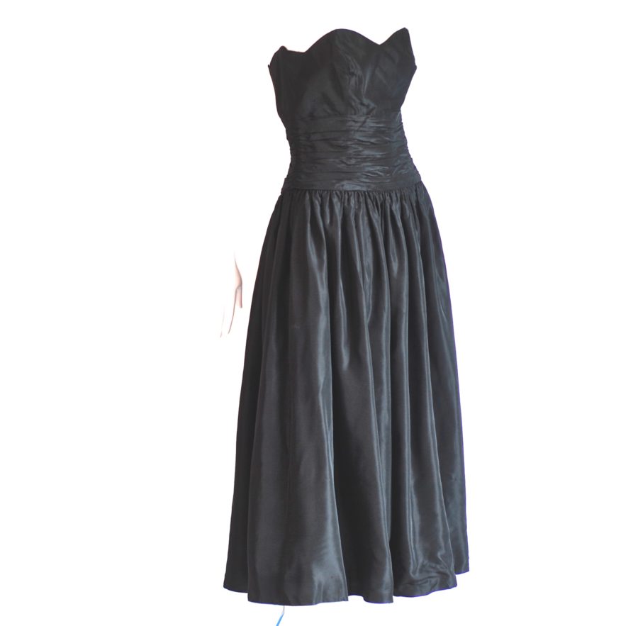 Clementine Couture black strapless dress, fifties style, made in France.