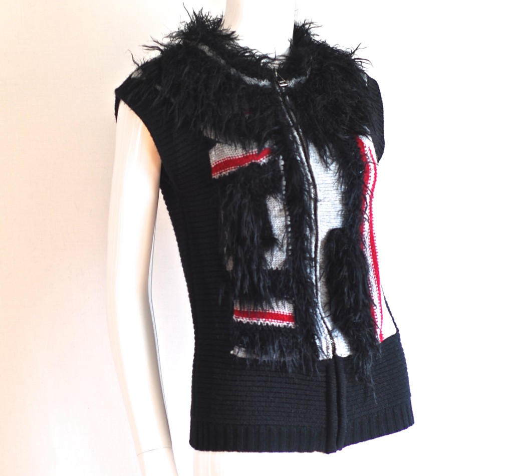 See By Chloe feathery black, red and white wool vest made in Italy