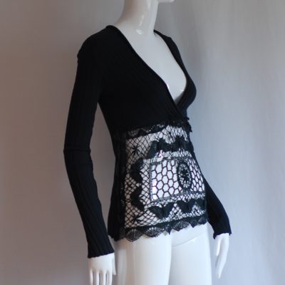 Black V-Neck ribbed cotton top with crocheted front