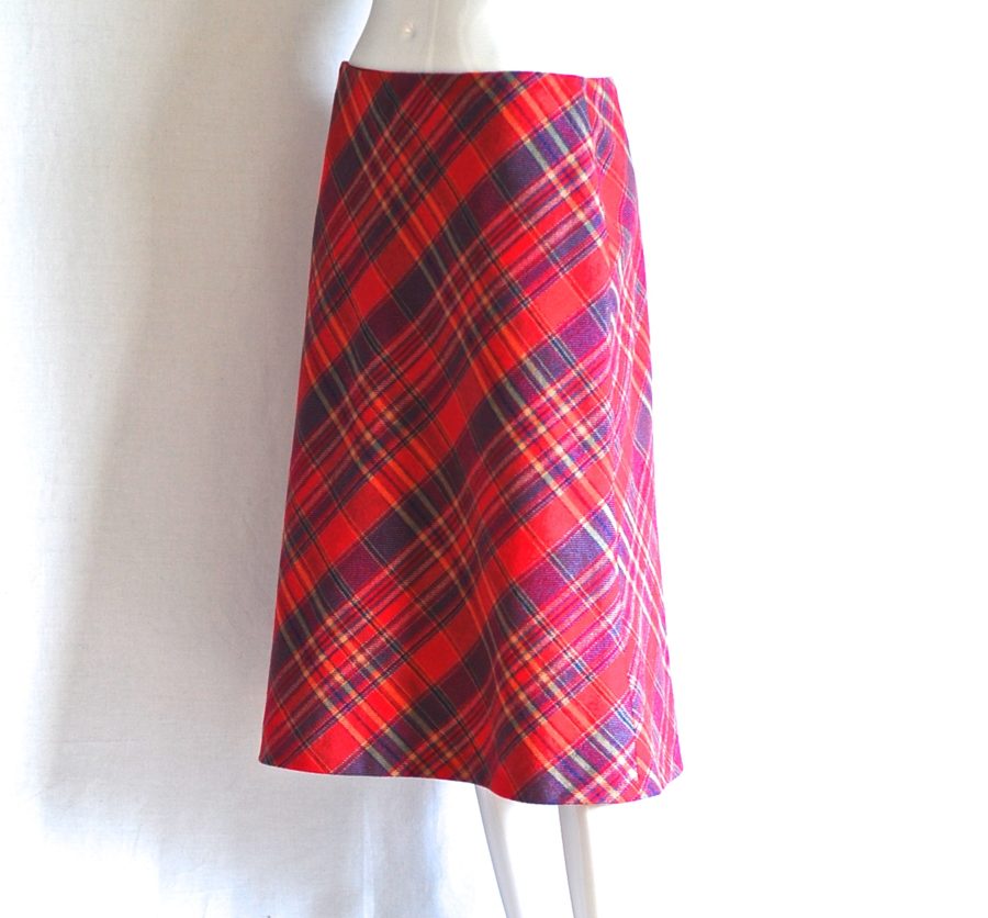 TJ Paris pink and blue plaid A-line skirt, made in France
