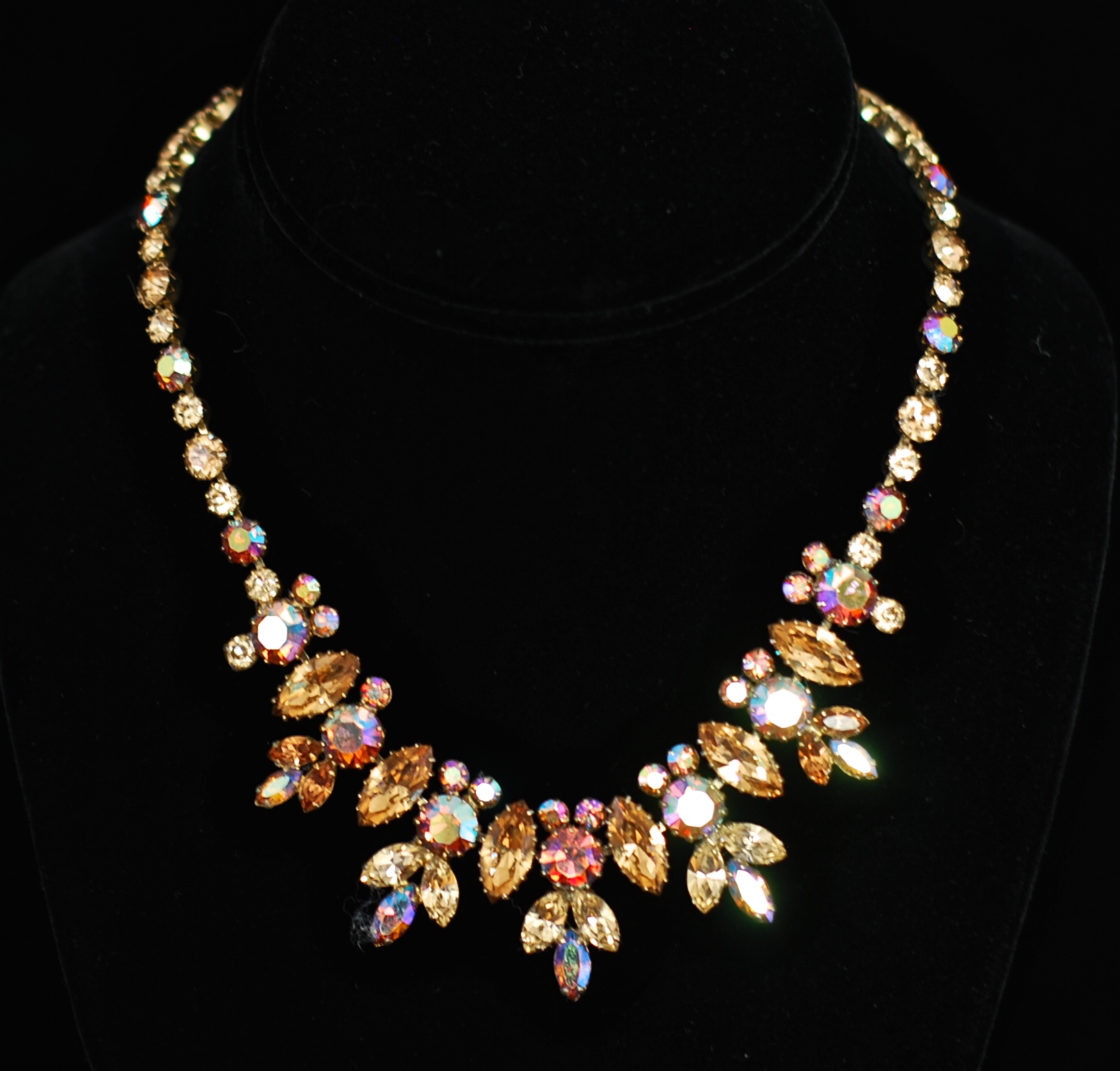 Sherman Stunning Vintage Necklace In Pink Tones – Signed | QUIET WEST