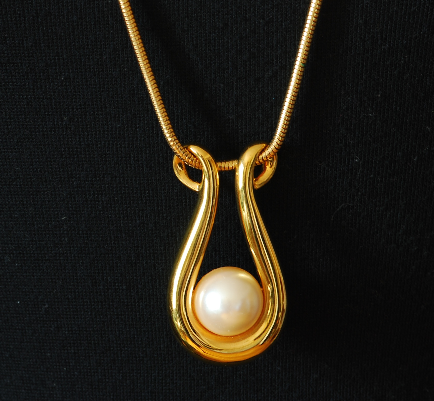 Pearl Necklace BIJOUX CASCIO Jewelry Statement Necklace | Etsy | Bridal  statement necklace, Monet jewelry, Pearl choker wedding