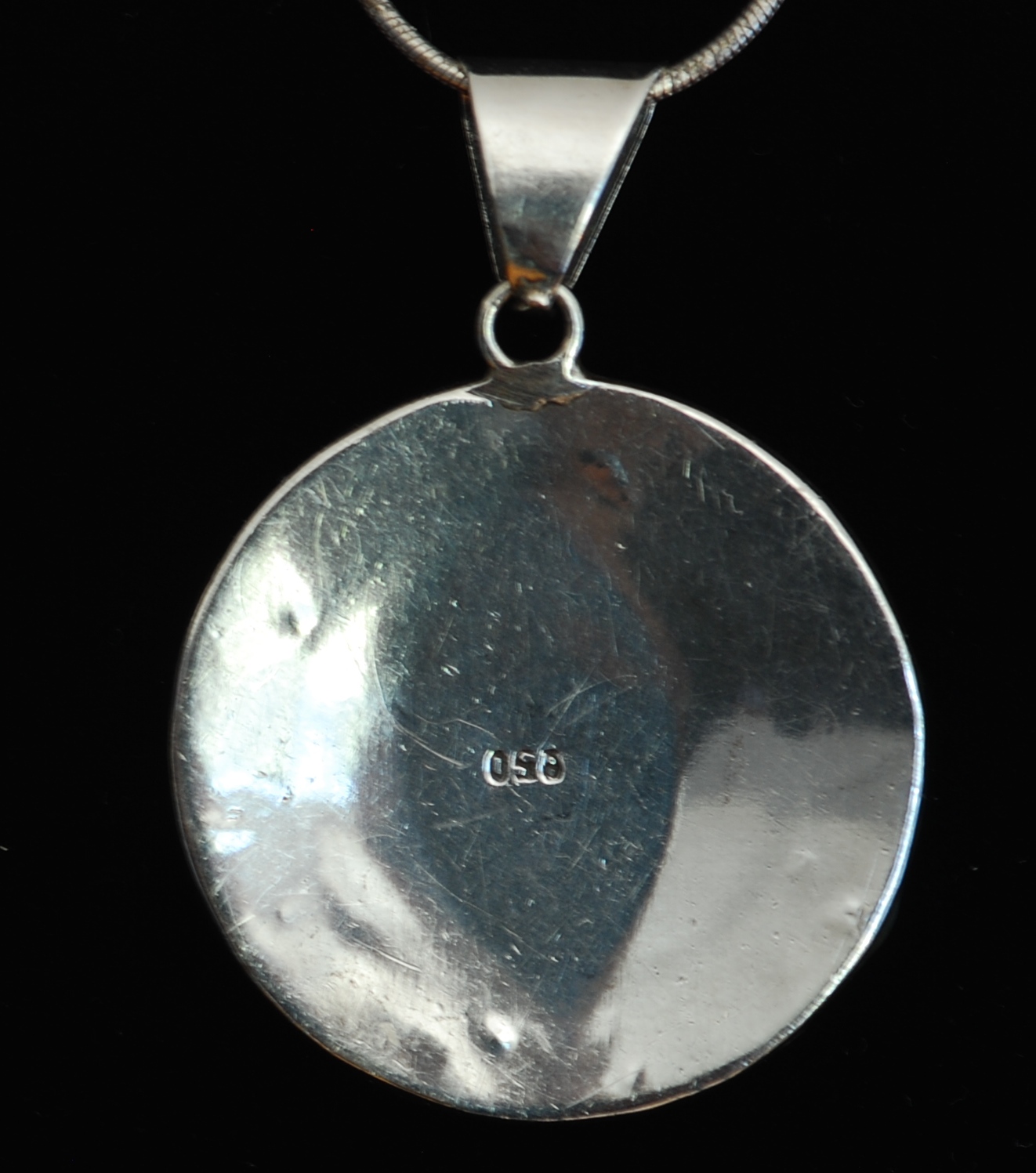 950 Sterling Silver Pendant With Inlaid Gemstones - Image 2