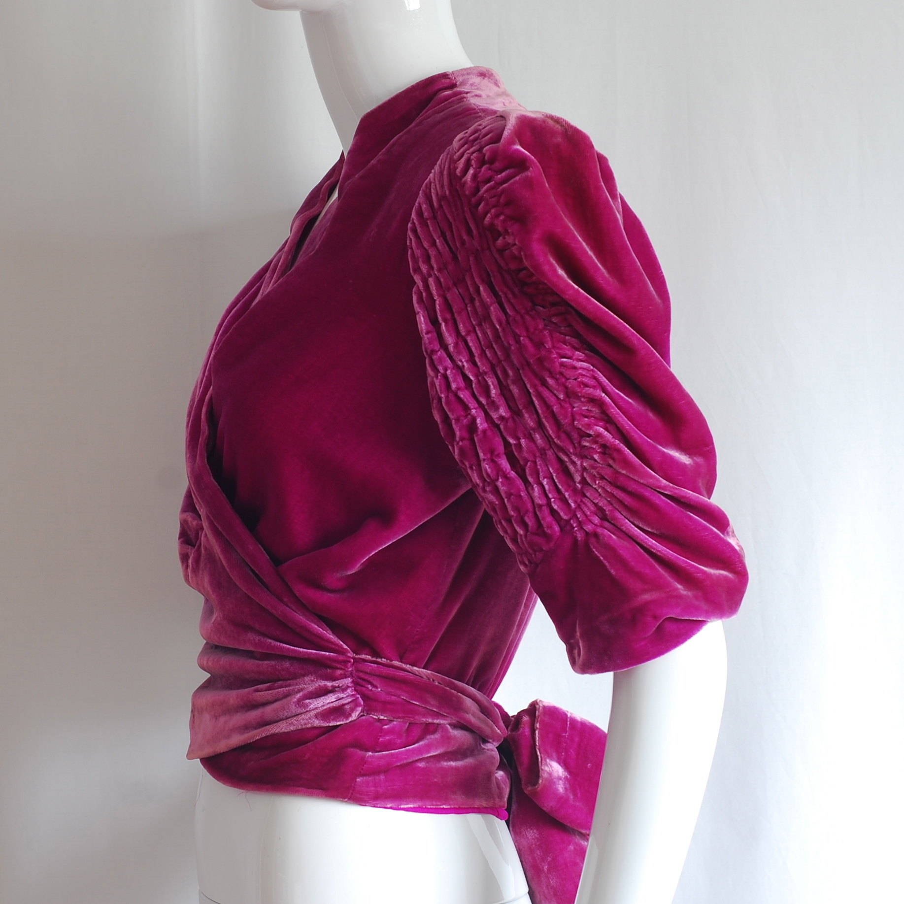 1940’s Velvet Wrap Top With Shirred Balloon Sleeves | QUIET WEST