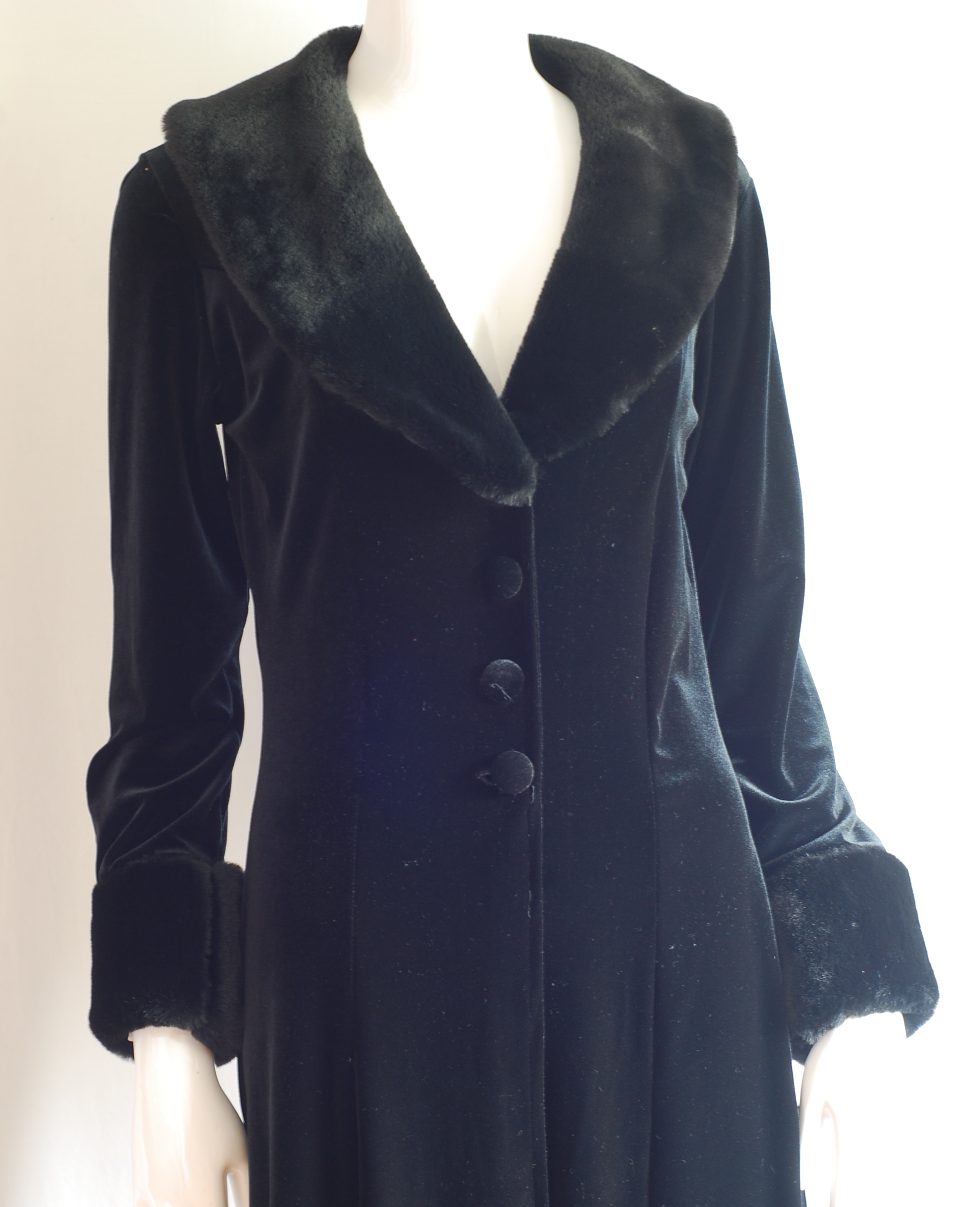 Minerva Black Velour Maxi Coat With Faux Fur Accents – USA | QUIET WEST