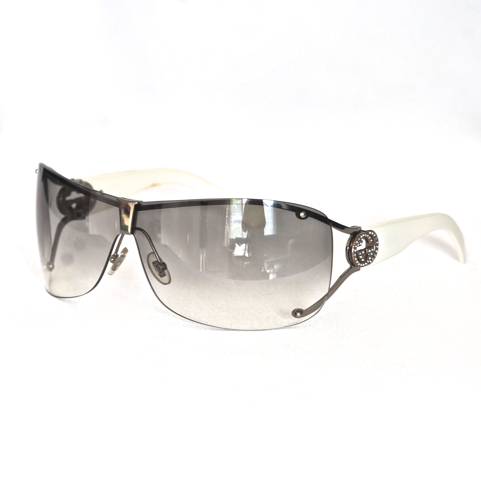 Gucci Sunglasses In Silver Tone Metal 