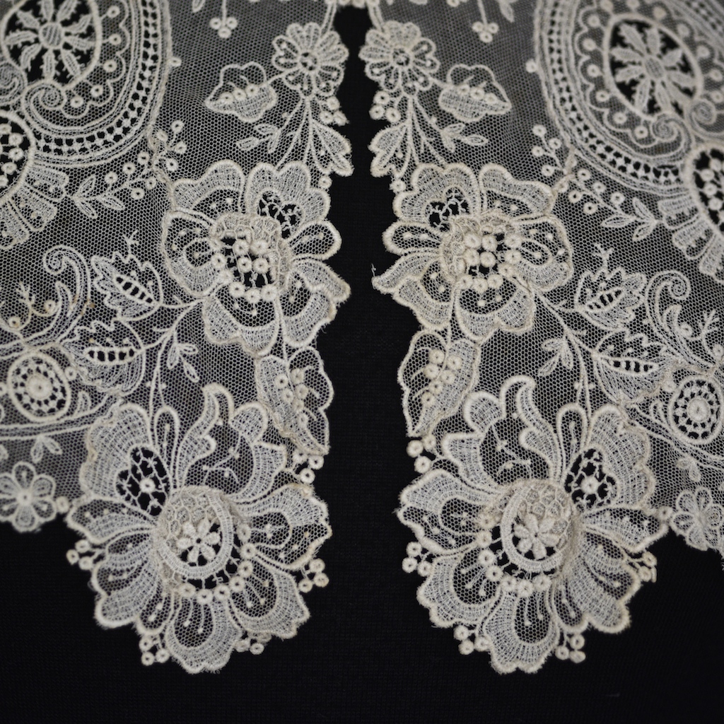 GORGEOUS Antique Black Lace Shawl, Netted Lace Collar,Victorian Mourni – A  Vintage shop